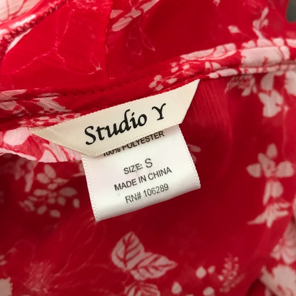 Sheer red floral wrap blouse - Picture 2 of 5